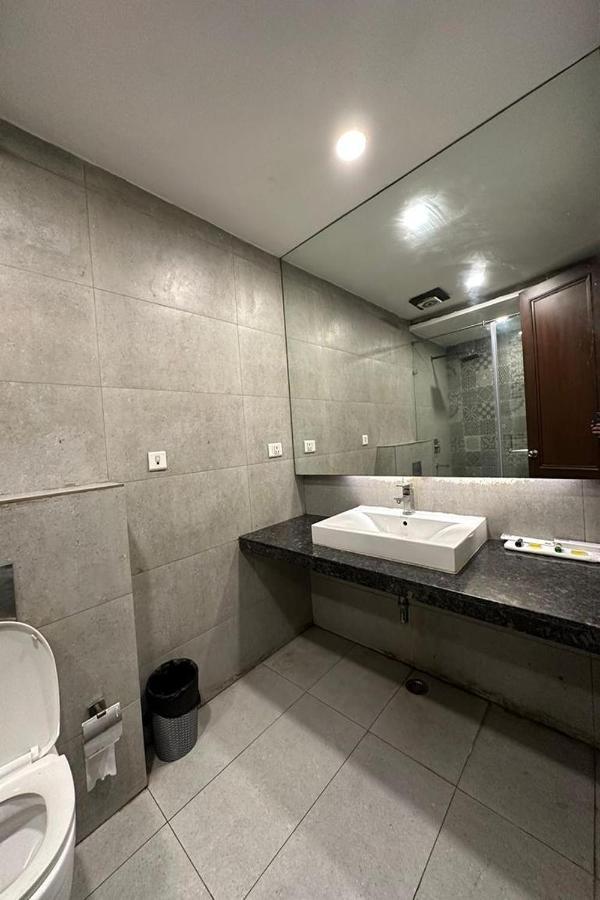 Hotel The Imperio New Delhi Ngoại thất bức ảnh